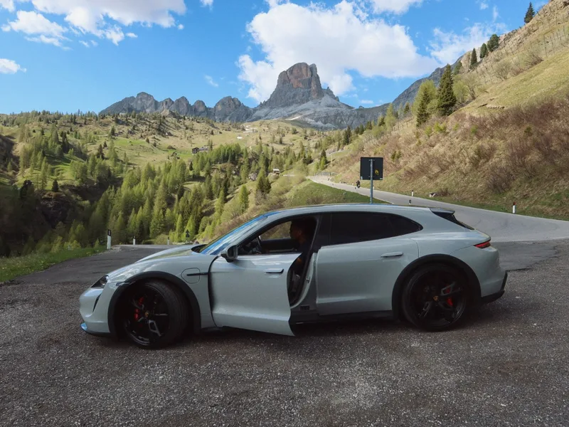 Alpine pass in the Dolomites on a private couples driving journey